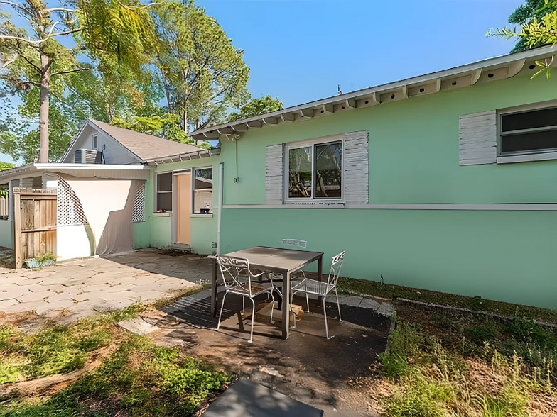 Building Photo - 1604 58th St S