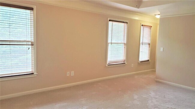 Building Photo - 211 Water Oak Pl