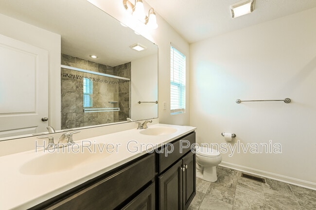Building Photo - 216 Faulk Dr