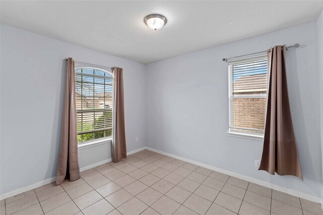 Building Photo - 5015 Alder Bend Ln