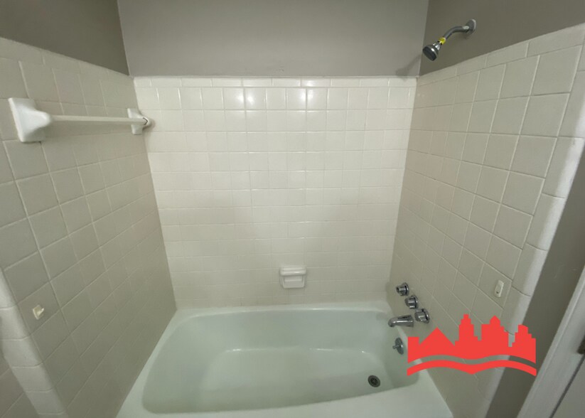 Building Photo - 3428 Emerald St