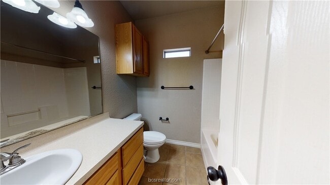 Building Photo - 109 Kleine Ln