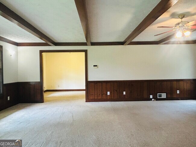 Building Photo - 5433 Wydella Rd SW