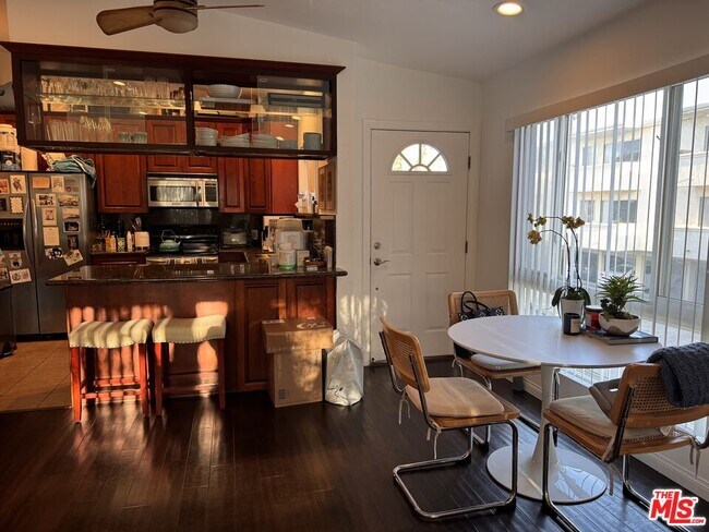 Building Photo - 2639 6th St