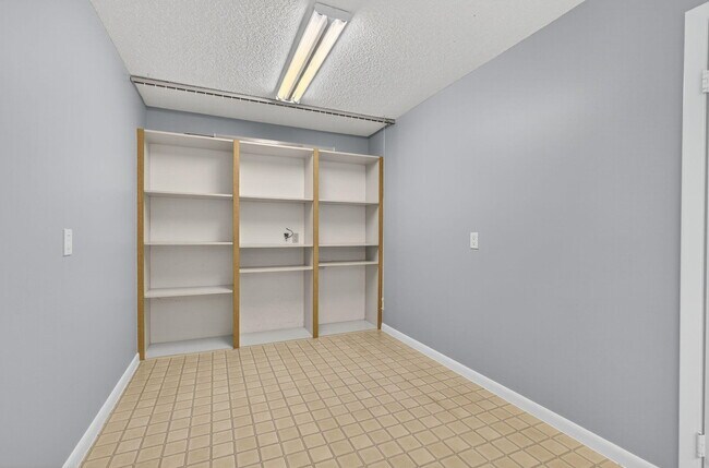 Building Photo - 2581 Village Blvd