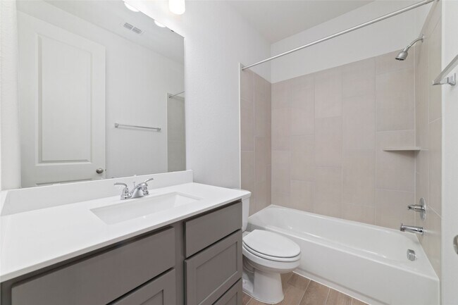 Building Photo - 1434 Girasol St