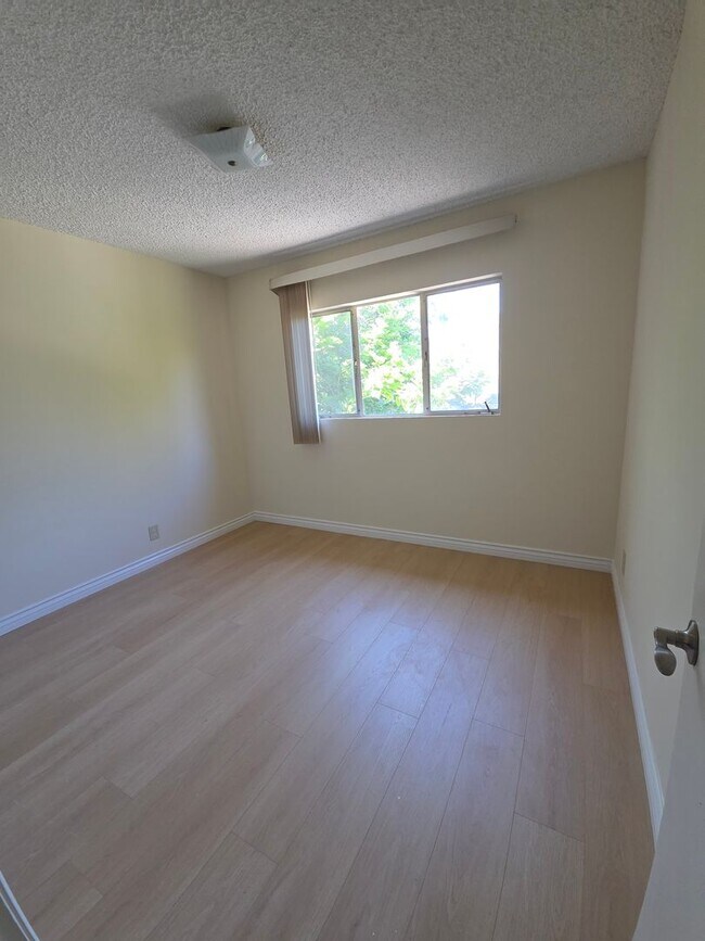 Building Photo - #713