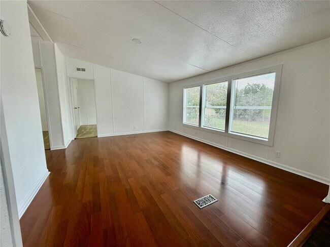 Building Photo - 831 Rolling Block Dr