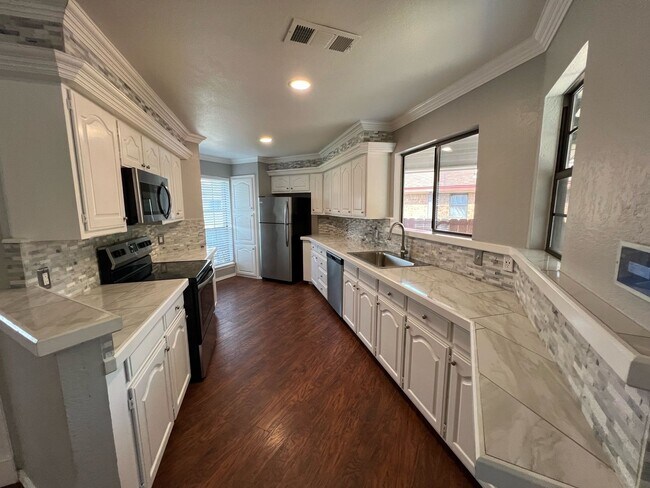 Building Photo - COMING SOON, JANUARY 10TH:  Beautifully Remodeled 3/2/2 Home, Generously updated Smart Home - For...