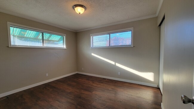 Building Photo - 1107 Topaz Dr