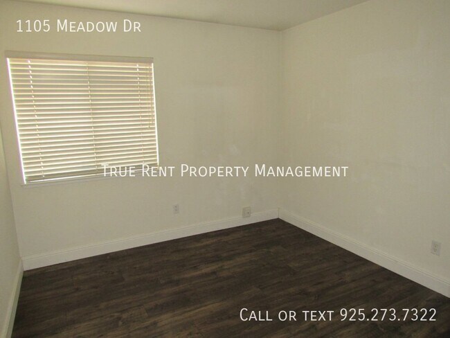 Building Photo - Beautiful 3 Bed, 2 Bath Home in Great Live...