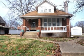 Building Photo - 117 S 11th St