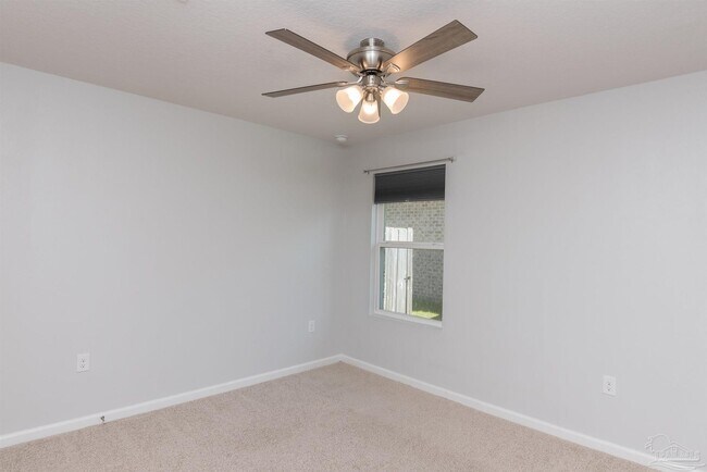 Building Photo - 7486 Oak Lake Blvd