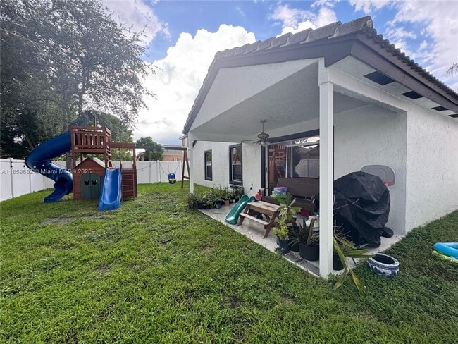 Building Photo - 1642 NW 143rd Way