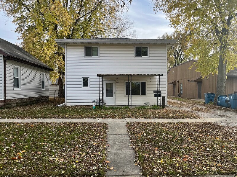 Building Photo - 722 W North St