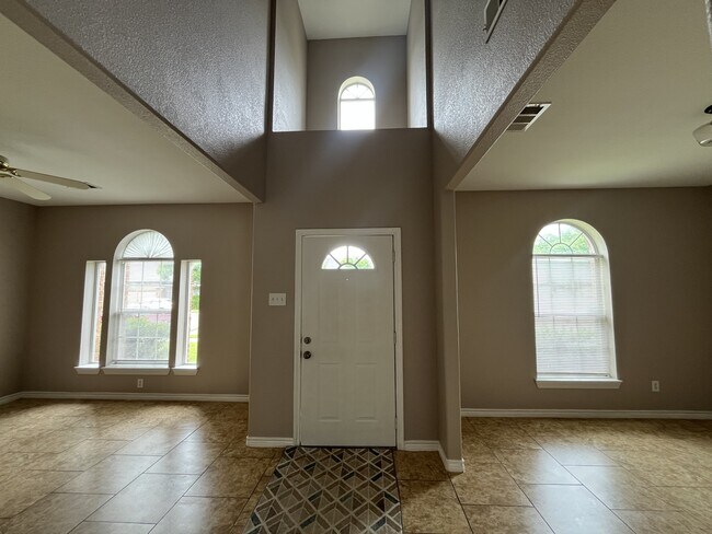 Building Photo - 5619 Andalusia Trail