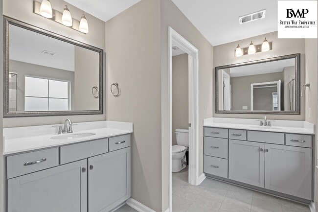 Building Photo - 525 Harbour Pointe Dr