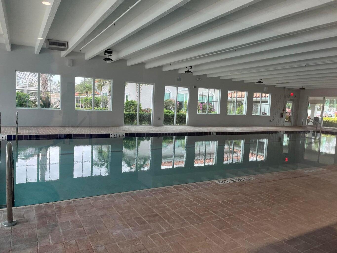 Building Photo - 6410 Royal Manor Cir