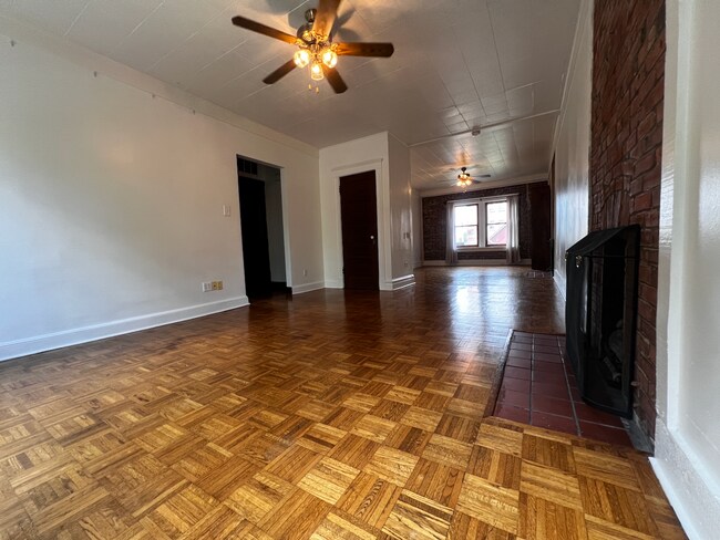 Building Photo - 4149 W Pine Blvd