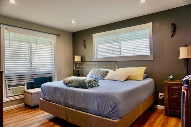 Building Photo - CHARMING & MODERN 2 BED 2 BATH 2 PARKING T...