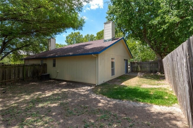 Building Photo - 12213 Tyson Cove