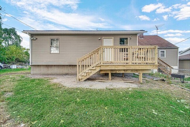 Building Photo - 1047 Ralston St