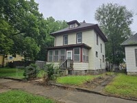 Building Photo - 419 Bratnober St