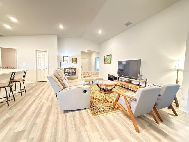 Building Photo - 413 Windy Willow Wy