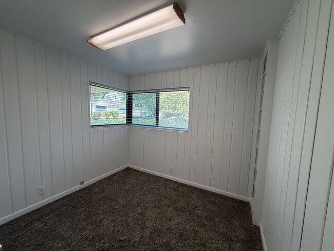 Building Photo - 4132 S Carter Cir