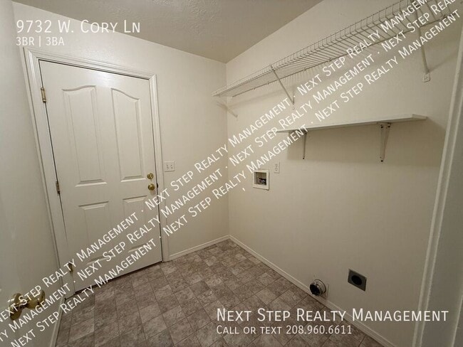 Building Photo - 9732 W Cory Ln