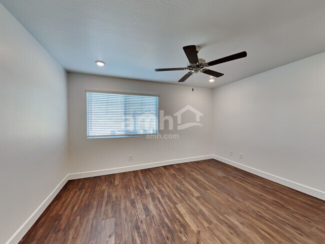 Building Photo - 17137 Puget Ave