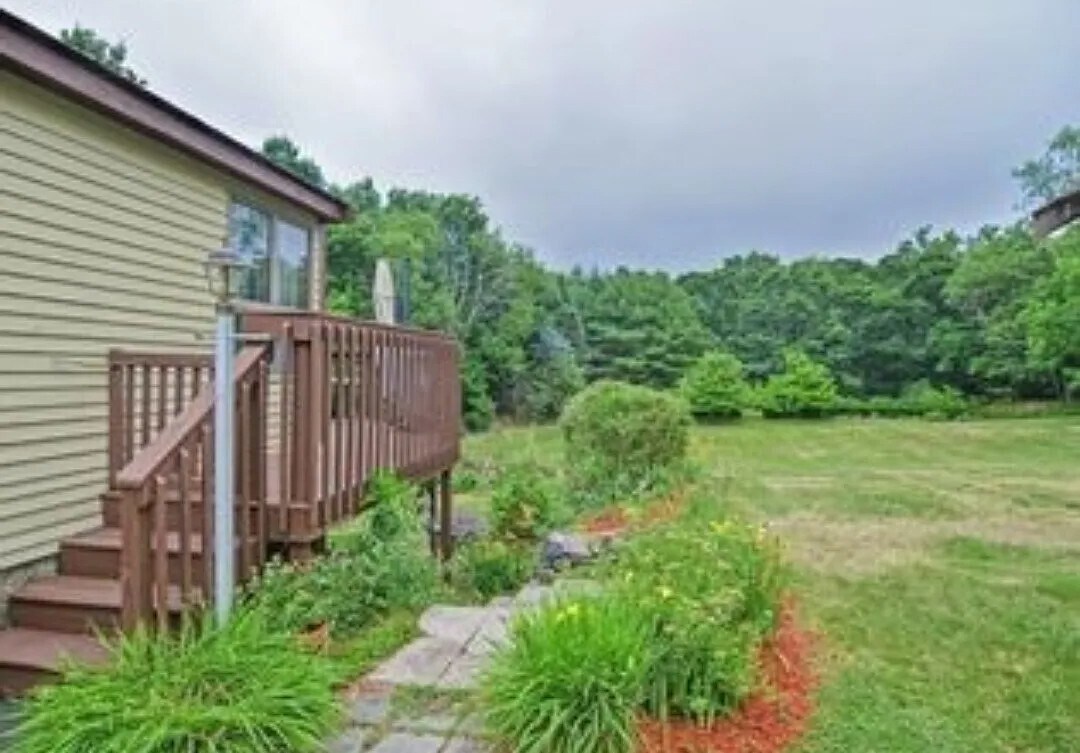 Building Photo - 393 Kelley Blvd