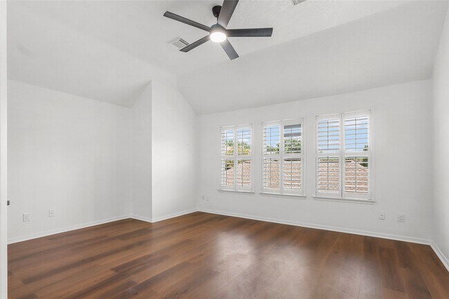 Building Photo - 2118 Gemini St
