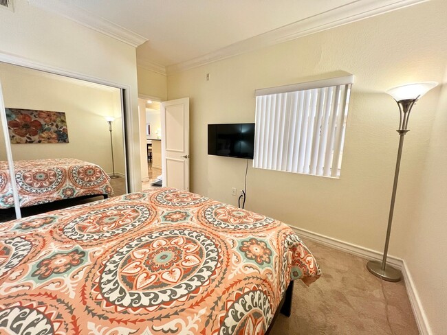 Building Photo - Meridian FURNISHED 2 BDR /2 BATH Luxury Co...