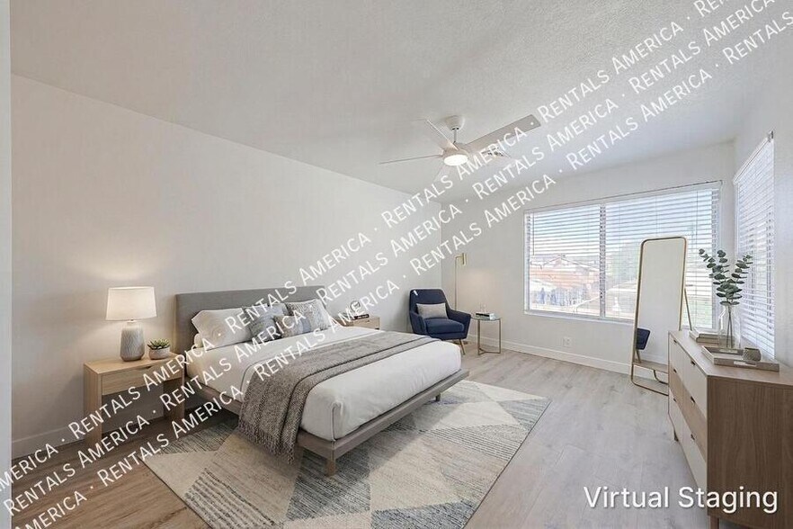 Building Photo - 4018 W Camino Vivaz