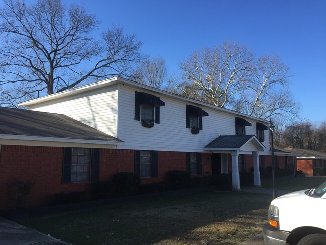 Building Photo - 3351 LA-594