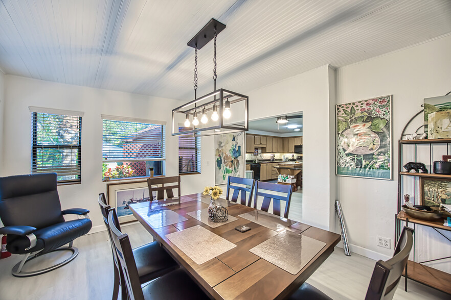Building Photo - 2490 Outrigger Ln