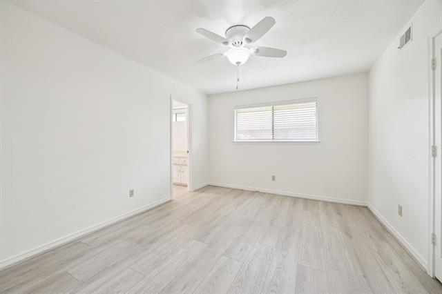 Building Photo - 7639 Dentcrest Dr