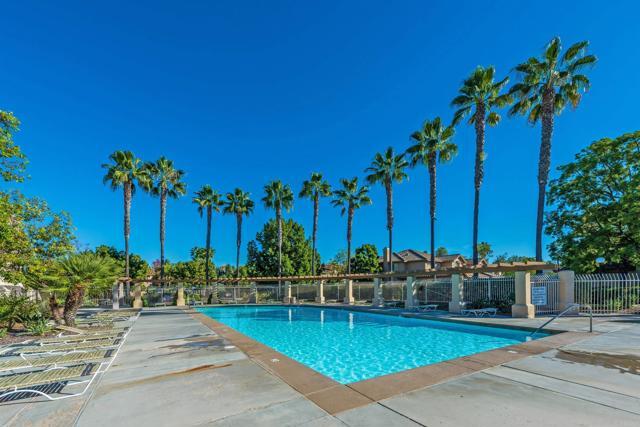 Building Photo - 2259 Lago Ventana