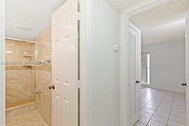 Building Photo - 1300 W 47th Pl