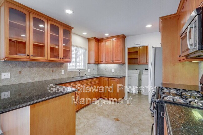 Building Photo - 10321 Courtright Rd