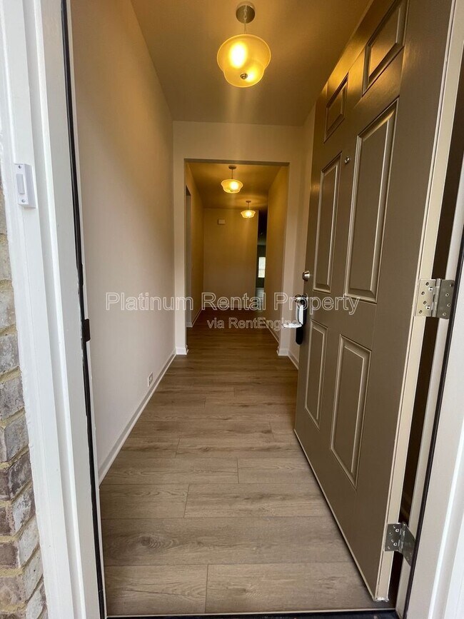 Building Photo - 32 Thedford Dr