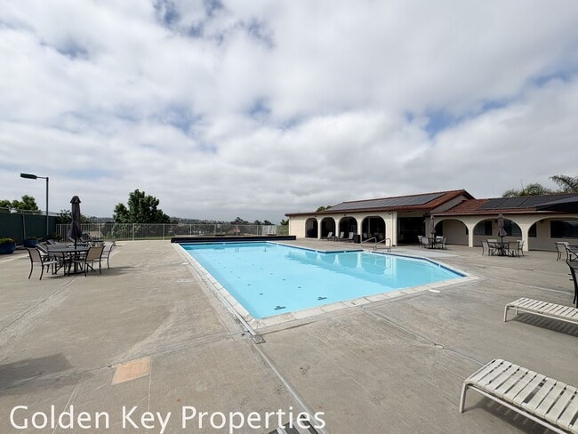 Building Photo - Welcome to the spacious single-level manuf...