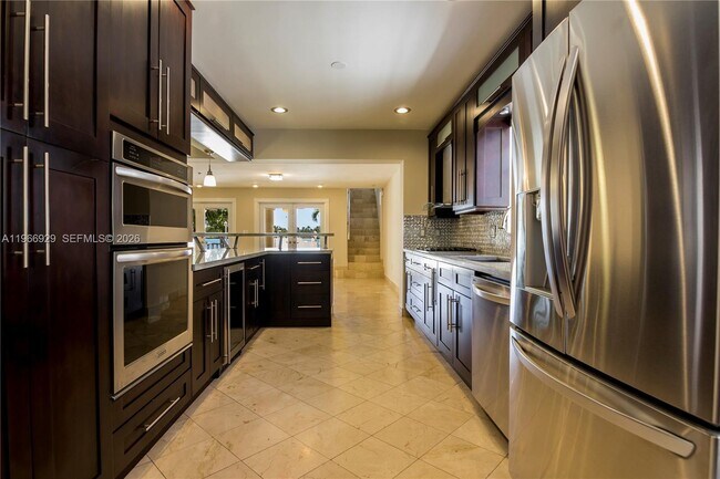 Building Photo - 1400 Stillwater Dr