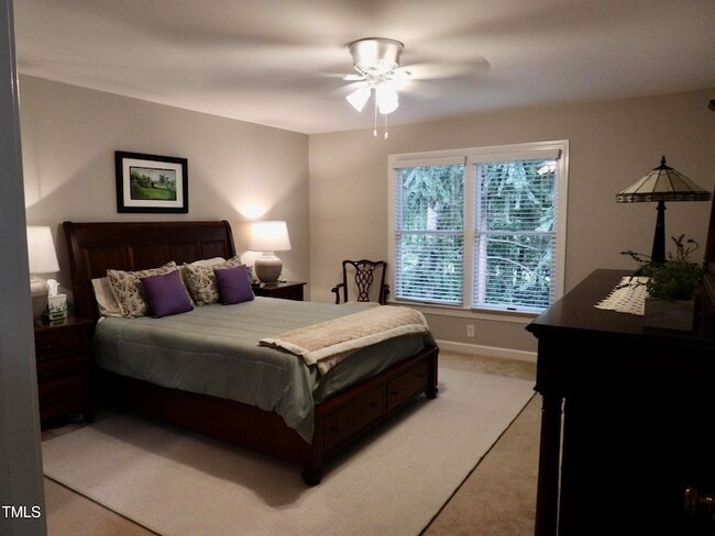 Building Photo - 531 Weathersfield