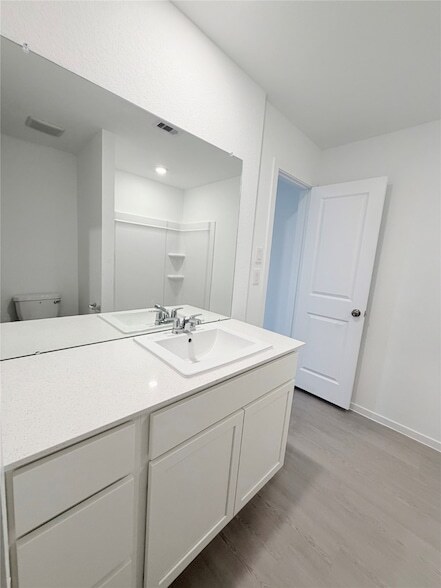 Building Photo - 447 Southern Magnolia Wy