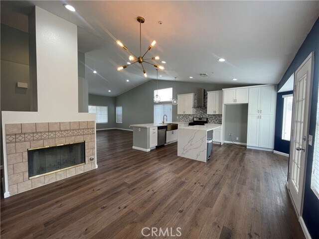 Building Photo - 27808 Pebble Ct