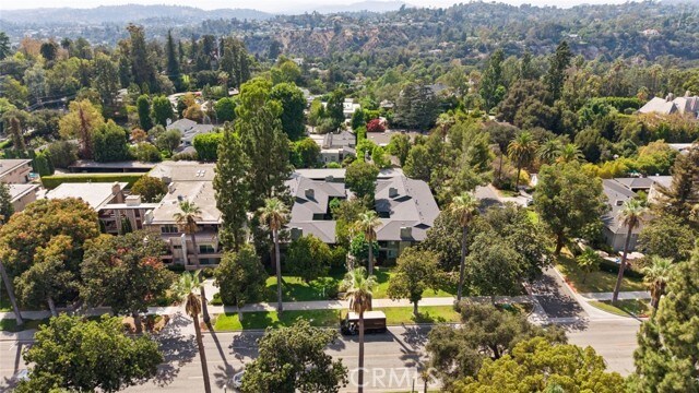 Building Photo - 1209 S Orange Grove Blvd