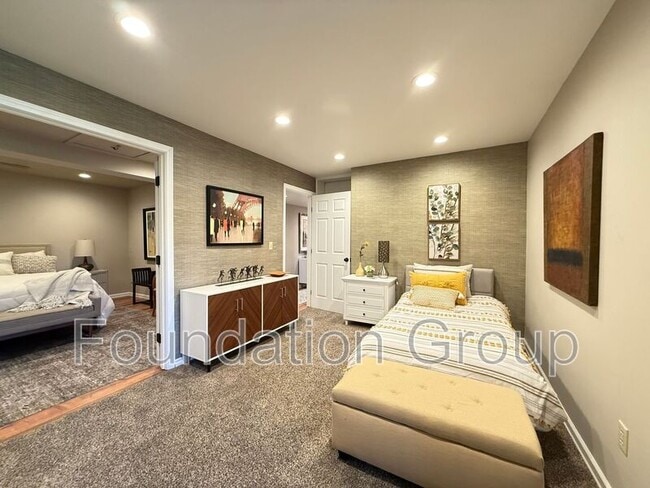 Building Photo - 3417 122nd Pl NE