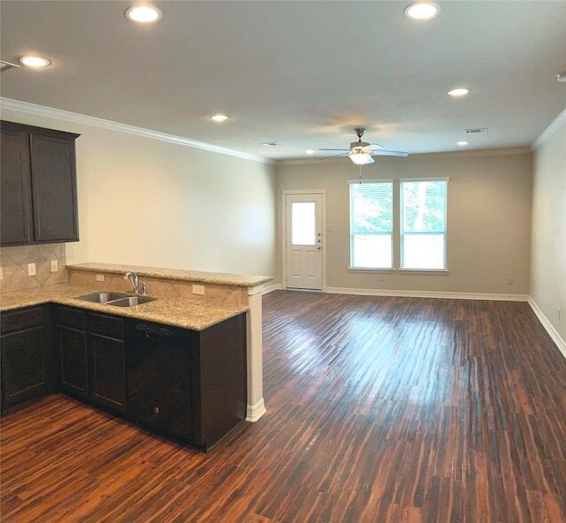 Building Photo - 295 Woodland Hills Dr